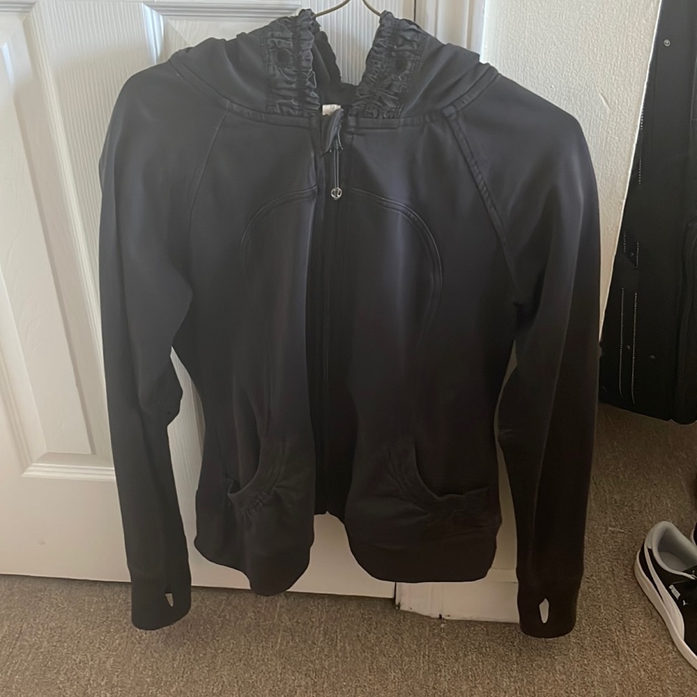 Lululemon Movement size 10